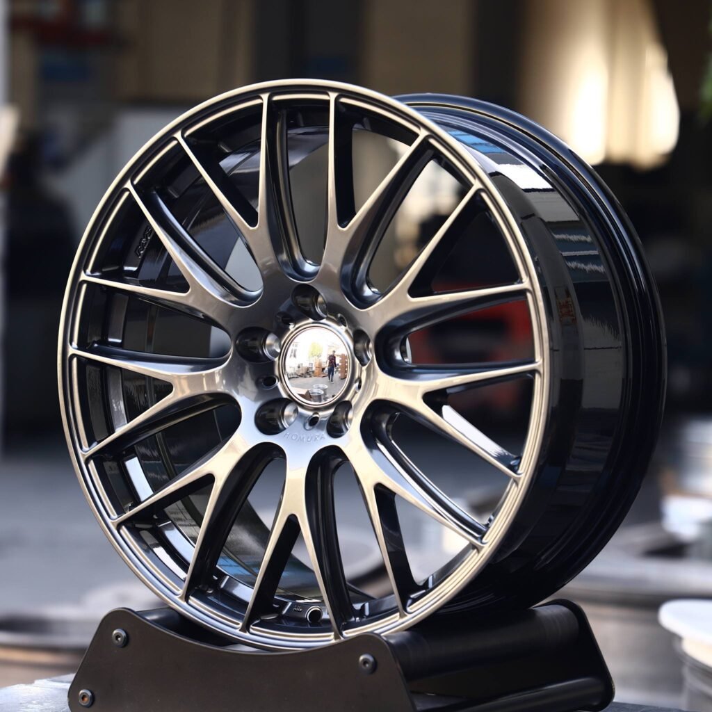 Audi R8 wheels – Metallic Gray 9 Y-Spoke, angled view