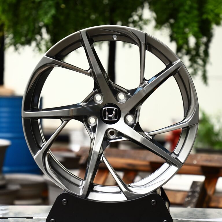 Porsche 911 wheels – Metallic Gray Directional Milled, front view