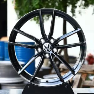 Volkswagen OEM-Style Gloss Black Double 5-Spoke Forged Wheels – Volkswagen Golf GTI / Golf R Fitment (5-Lug)