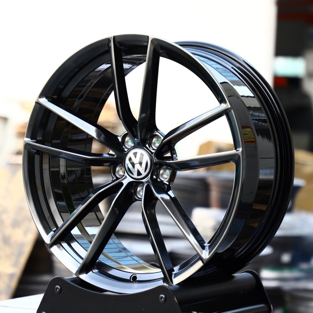 Volkswagen Golf R wheels – Metallic Gray Double 5-Spoke (Volkswagen OEM-Style), angled view