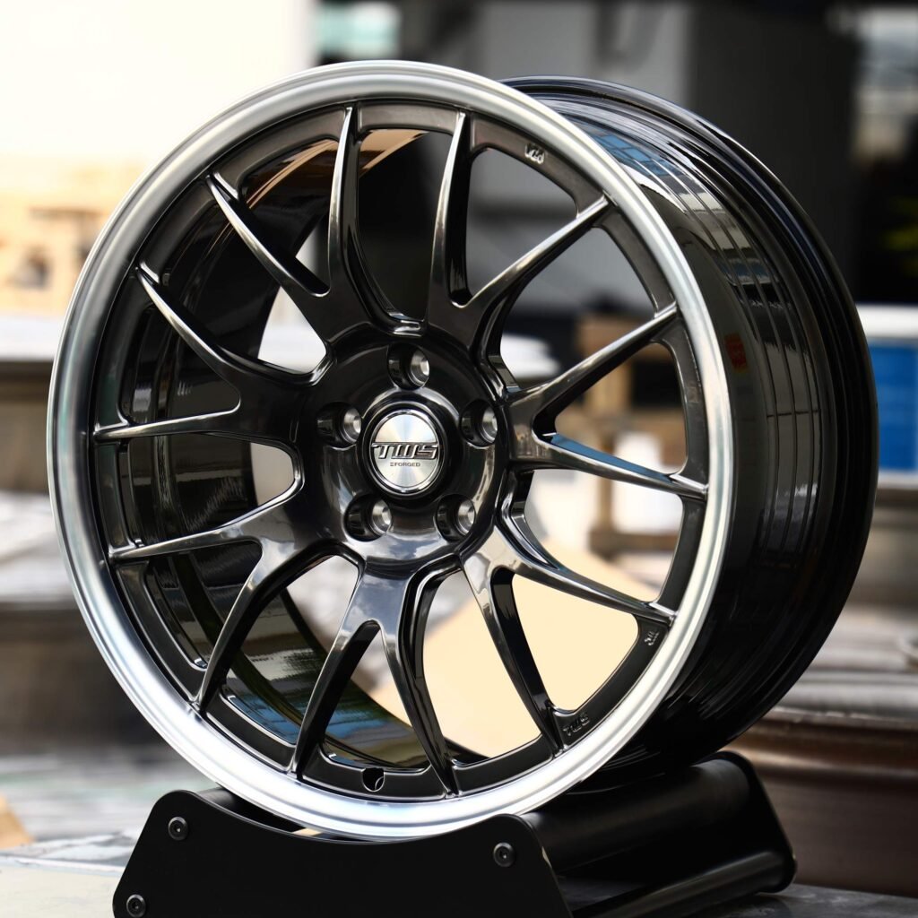 Toyota GR86 wheels – Metallic Gray / Gray 7 Y-Spoke, angled view