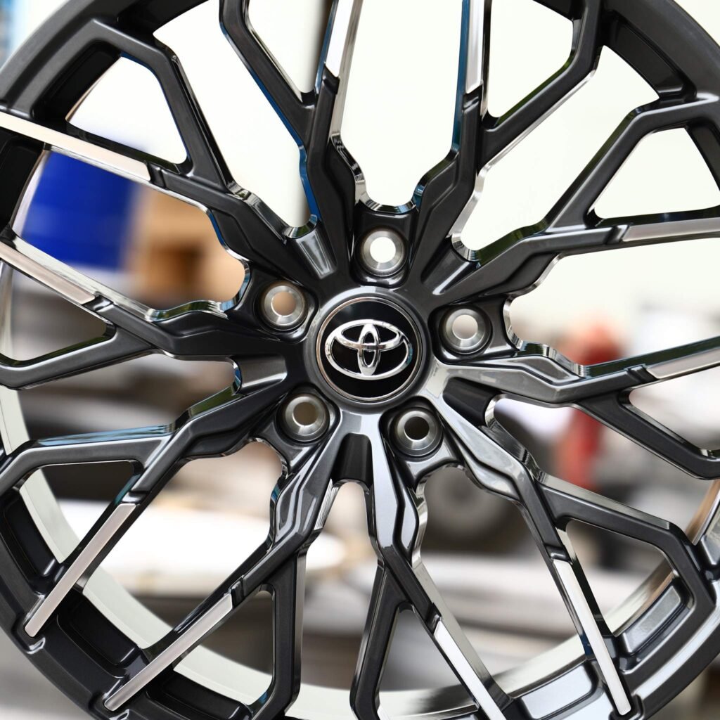 Tesla Model 3 wheels – Metallic Gray Machined Face, lip and barrel detail