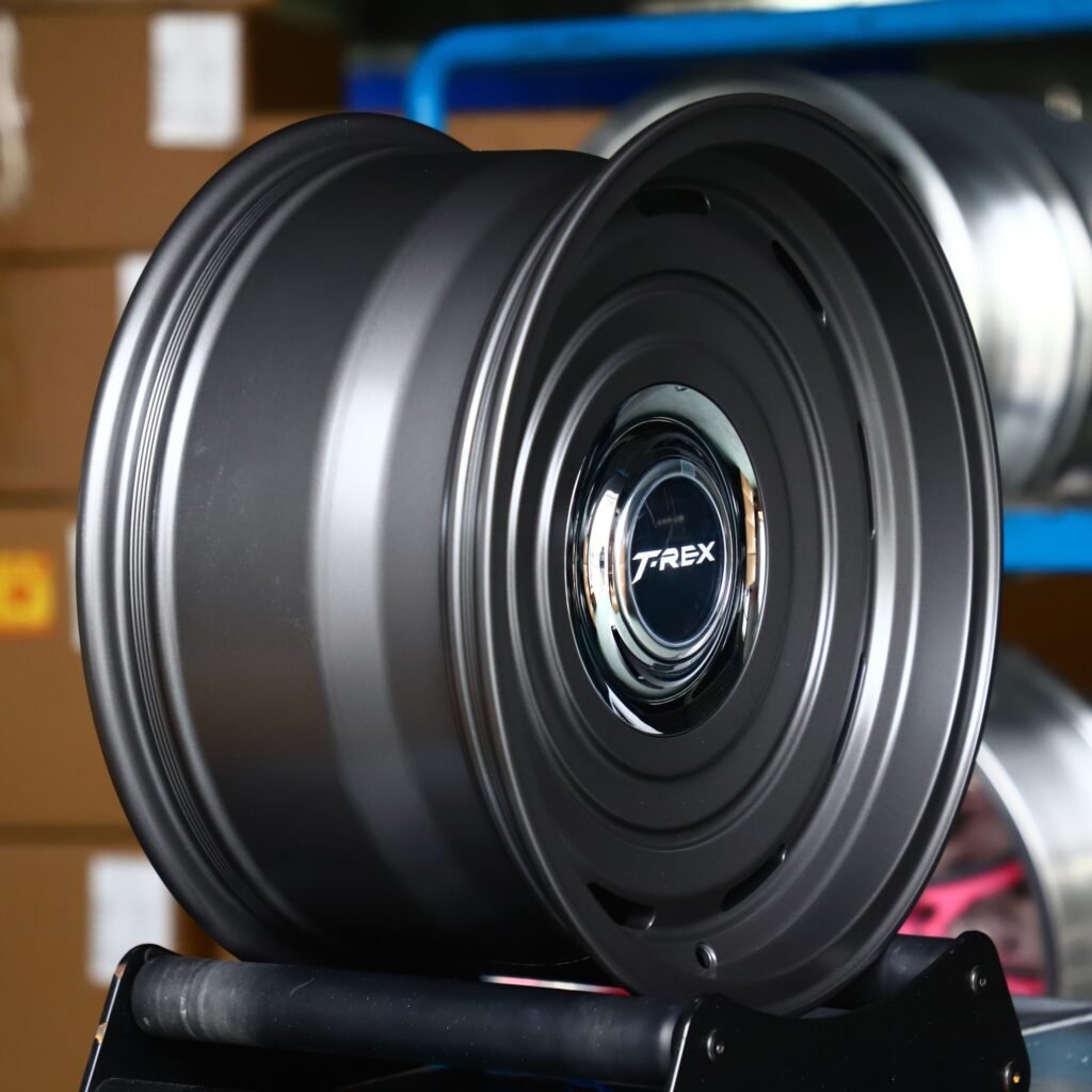 5x127 wheels – Metallic Gray Semi-Full-Face, side view