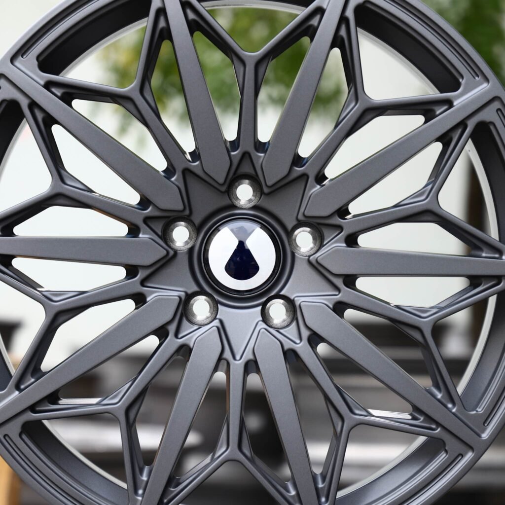 Metallic Gray Split Forged Wheels - Zeekr 001 / Zeekr 007 Fitment (5-Lug) view 4
