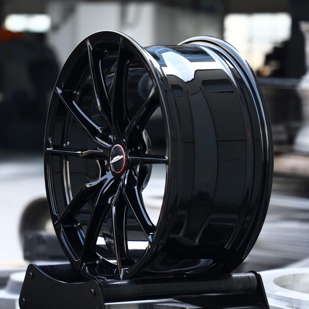 Mini Cooper wheels – Gloss Black 10-Spoke (Mini OEM-Style), lip and barrel detail