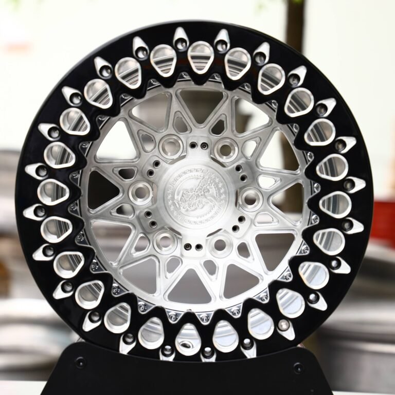 Jeep Wrangler wheels – Mirror Milled Mesh Beadlock, front view