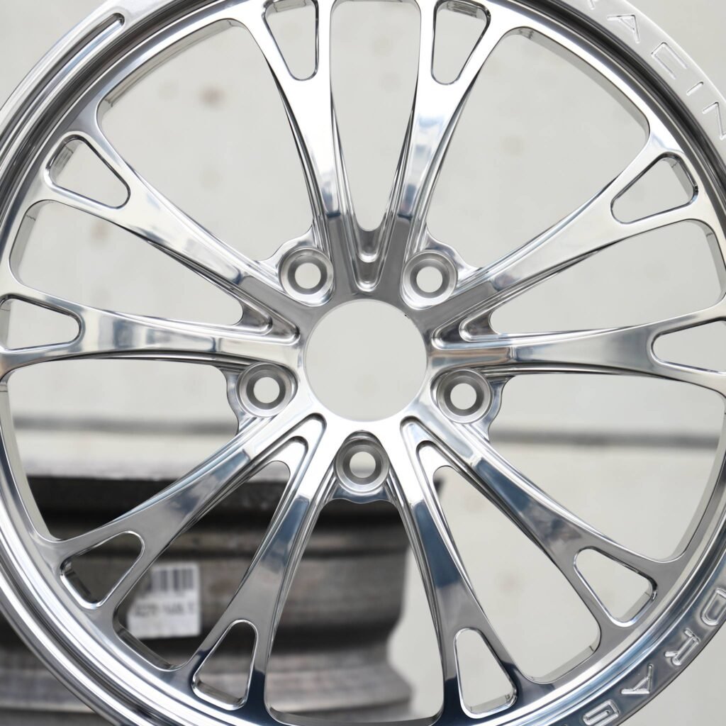 BMW M4 F82 wheels – Mirror Polished 10-Spoke, lip and barrel detail