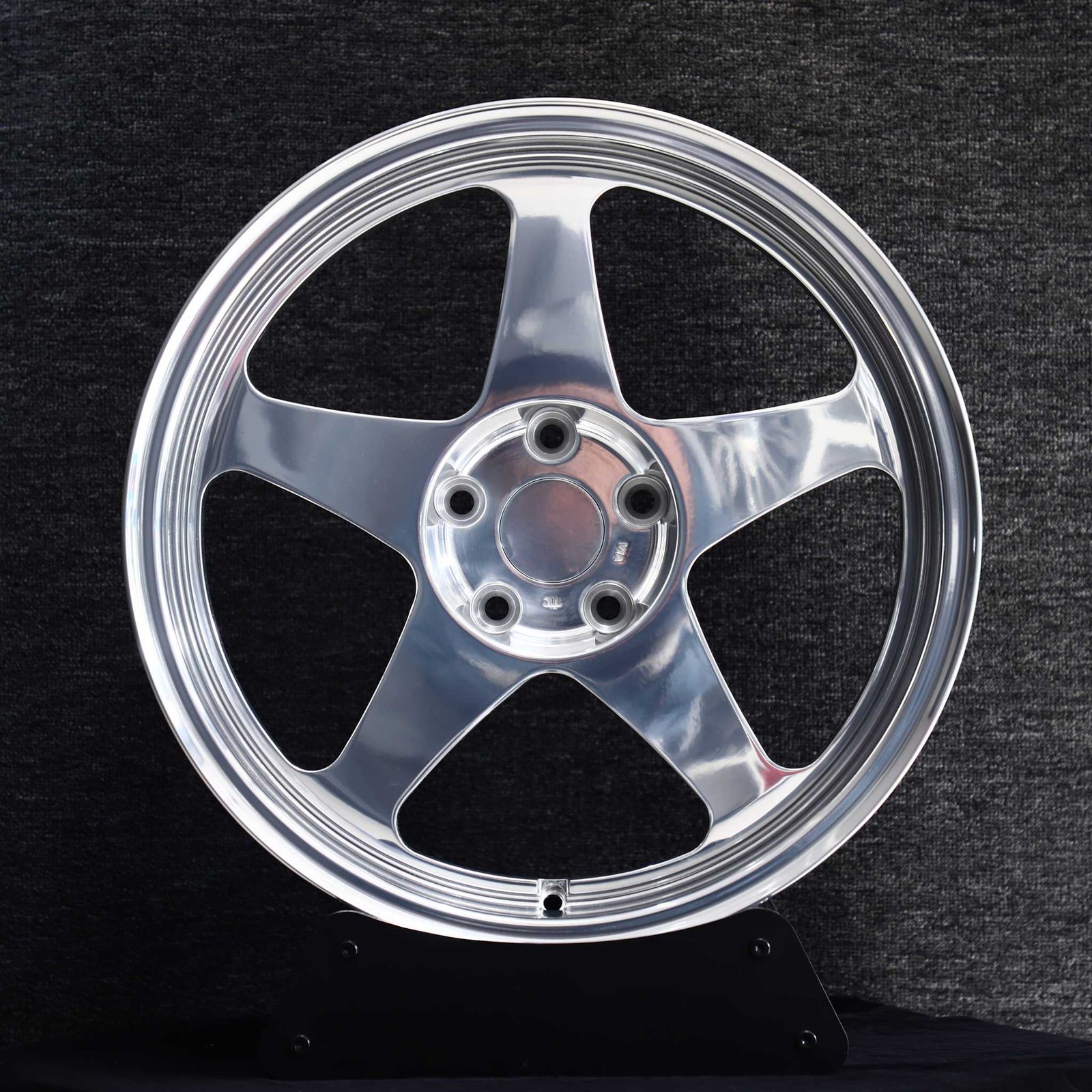 Porsche 911 wheels – Mirror Polished 5-Spoke Deep Lip, front view