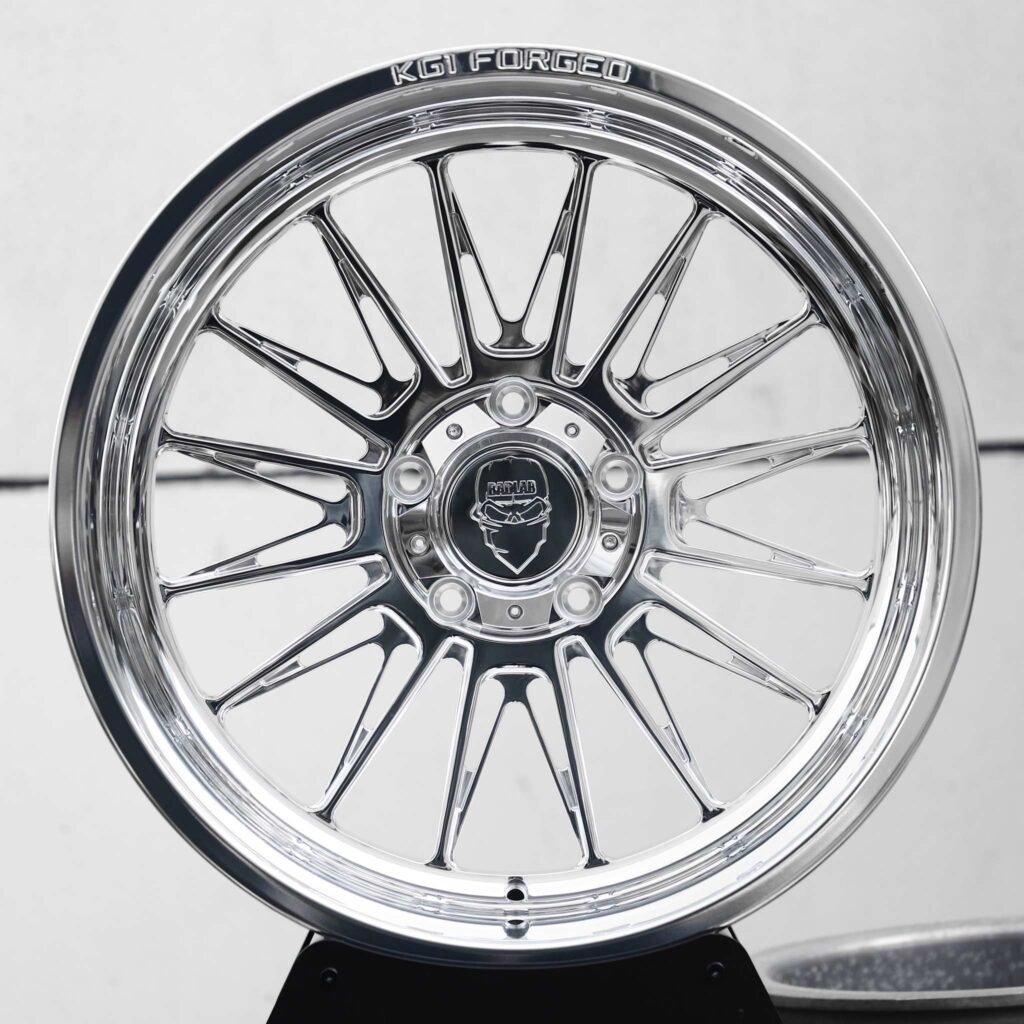 Ford F-250 Super Duty wheels – Mirror Polished H-Type 12-Spoke, front view