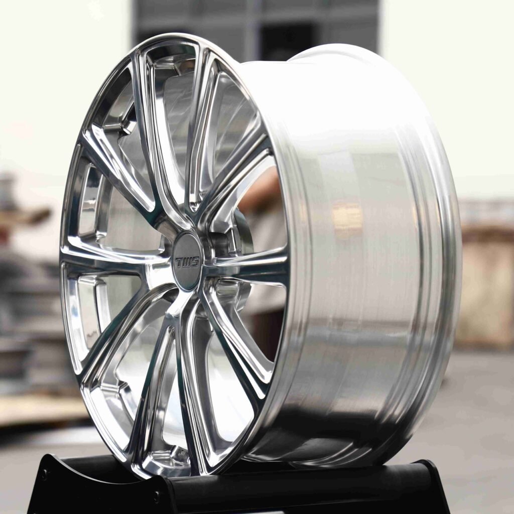 5x130 wheels – Mirror Polished Silver 10-Spoke, side view