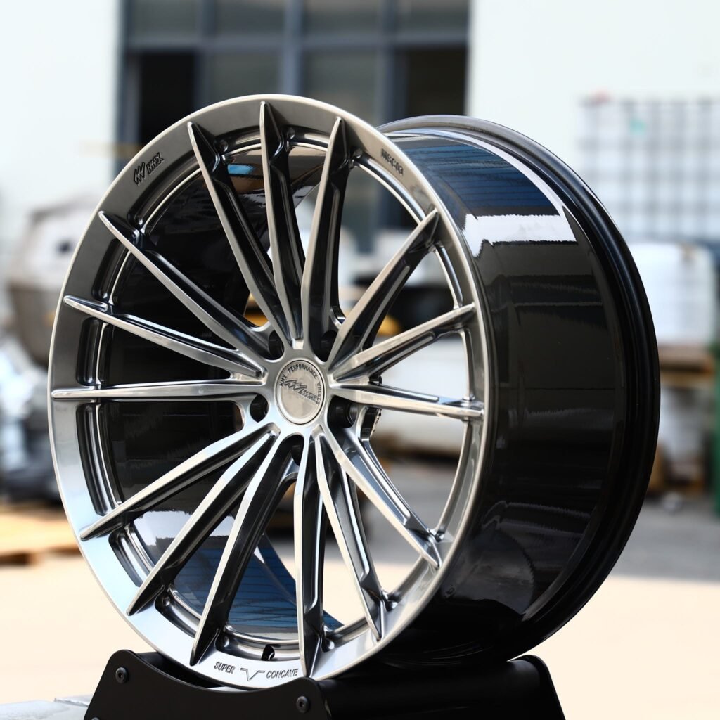 Audi RS5 wheels – MMX Metallic Gray 5 W-Spoke, angled view