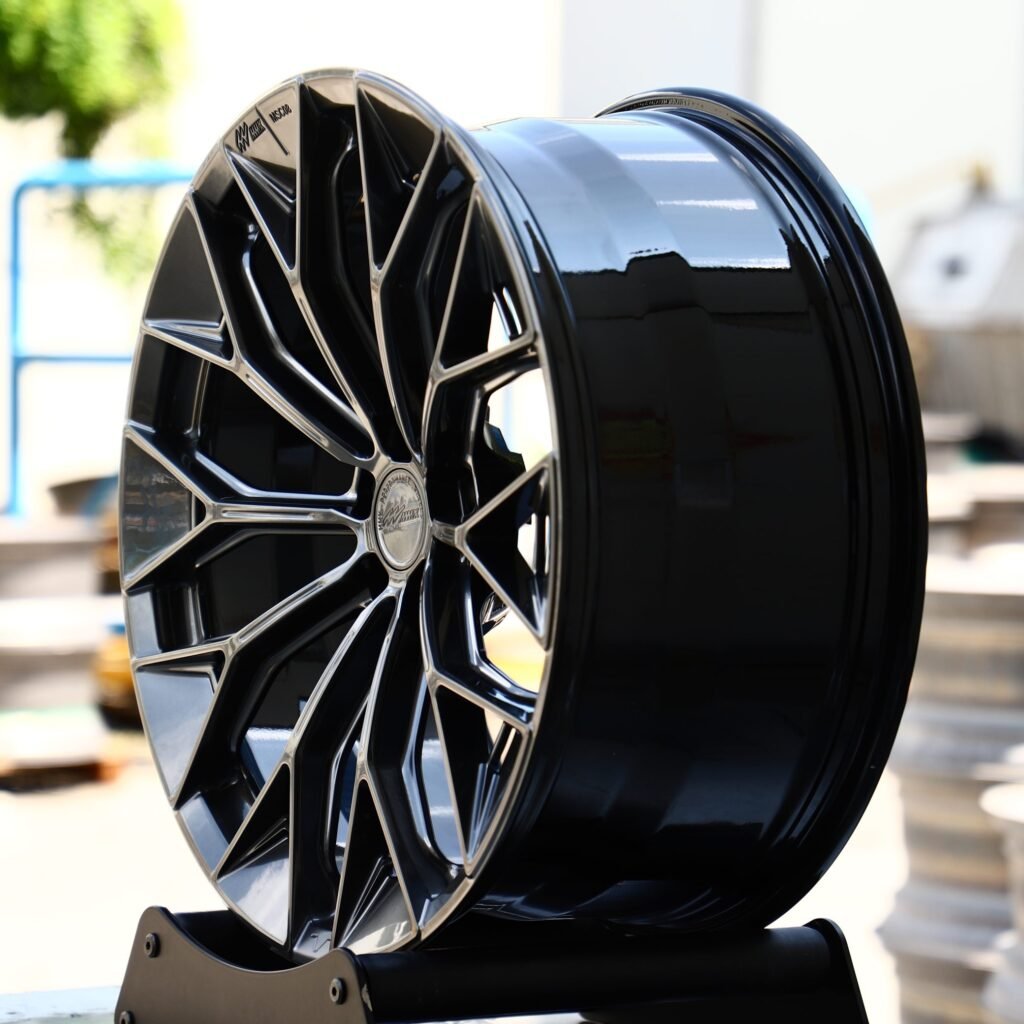 5x120 wheels – MMX Metallic Gray / Gray 10 Y-Spoke, side view