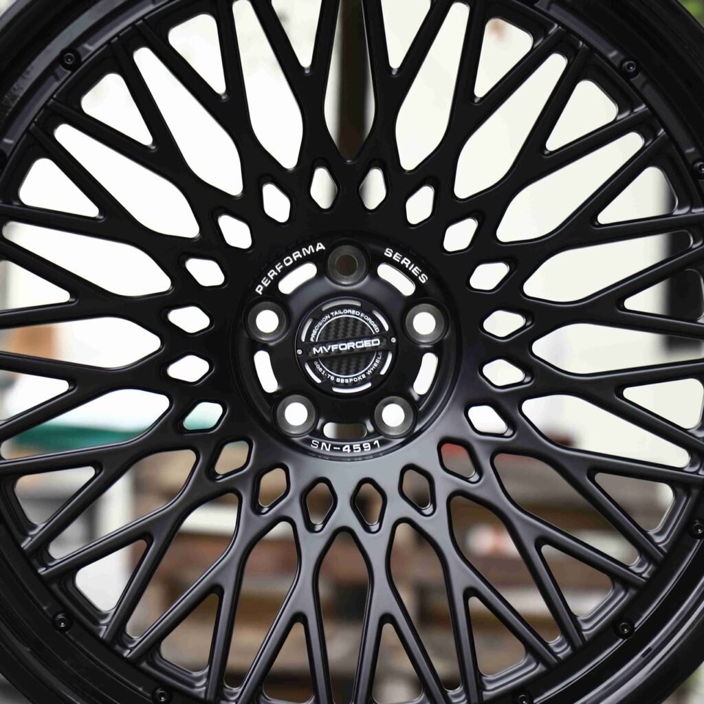BMW M4 F82 wheels – MVForged Matte Silver Deep Lip Cut-Out, lip and barrel detail