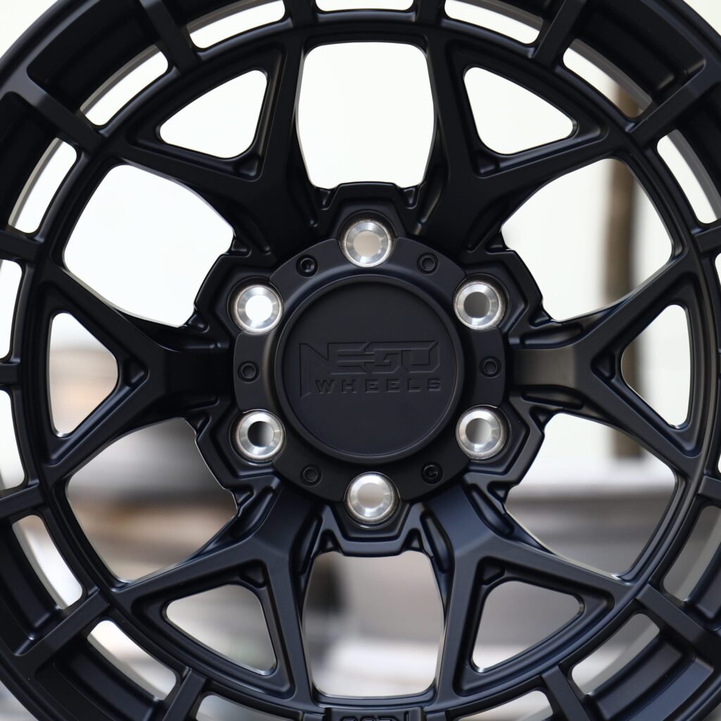 Chevrolet Silverado 1500 wheels – Nest (Nest Wheels-Style), lip and barrel detail