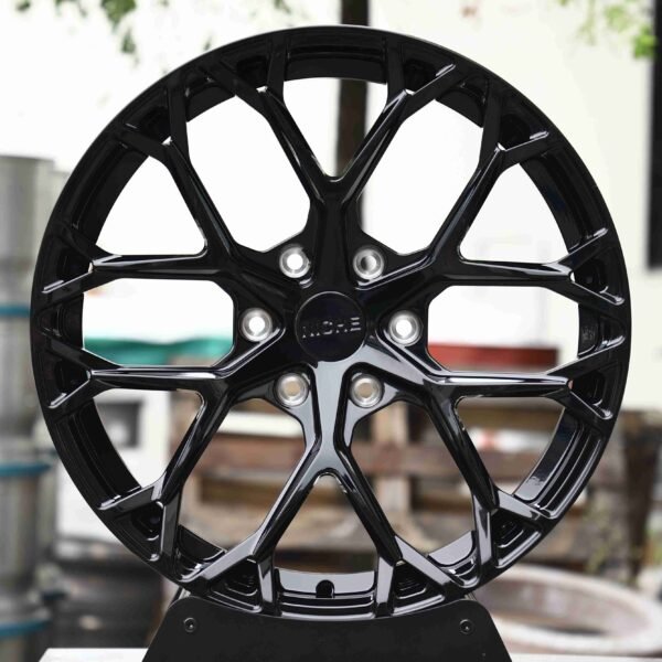 Niche-Style Gloss Black 12 Y-Spoke Forged Wheels – Ferrari 488 / R8, front view