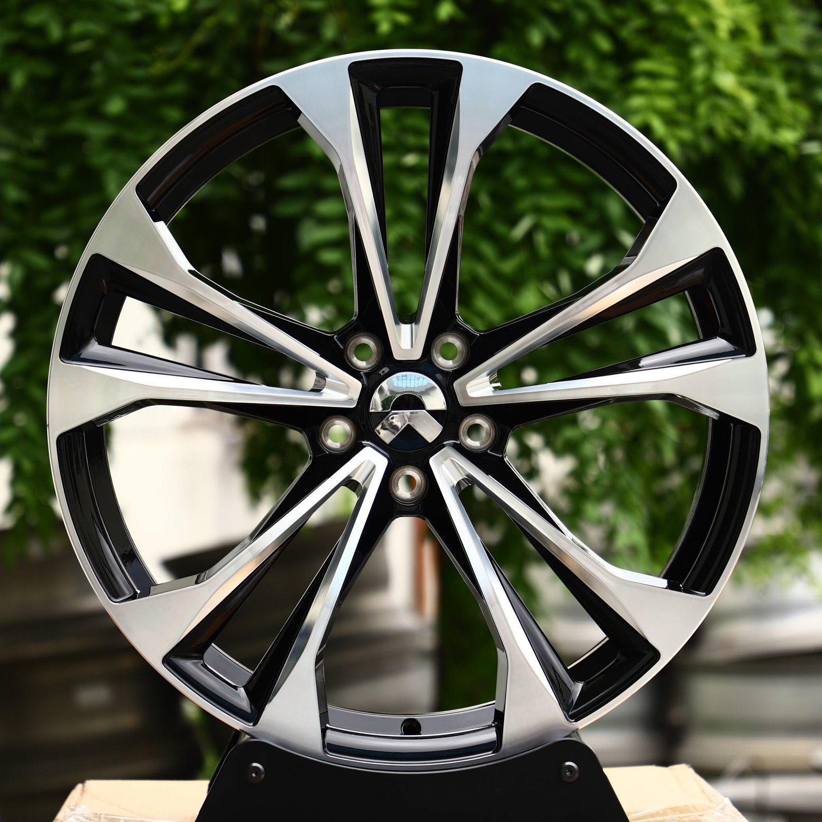 Mercedes-Benz E-Class W213 wheels – Gloss Black Machined Face (Mercedes-Benz OEM-Style), front view