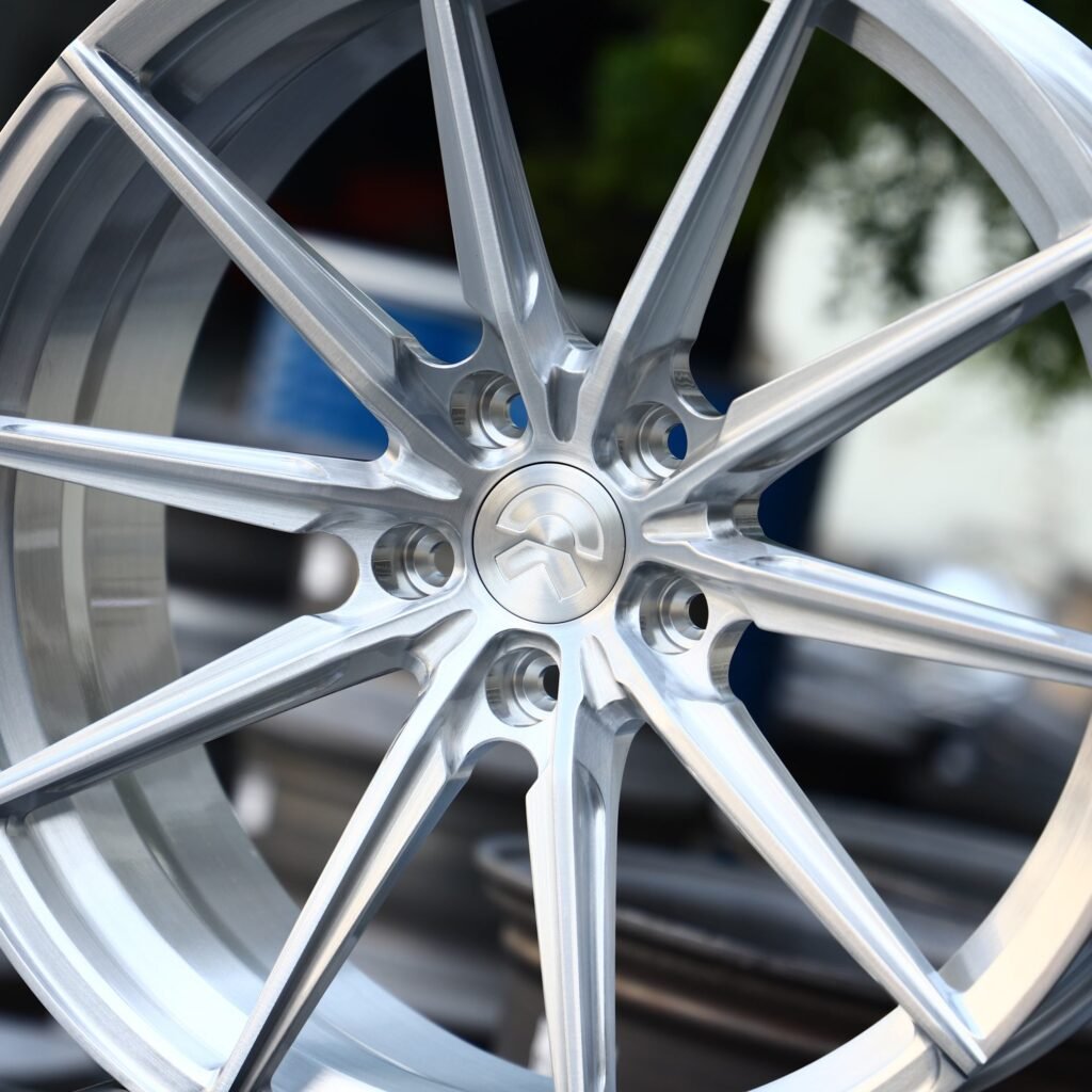 Audi A4 B9 wheels – Silver 10-Spoke, lip and barrel detail