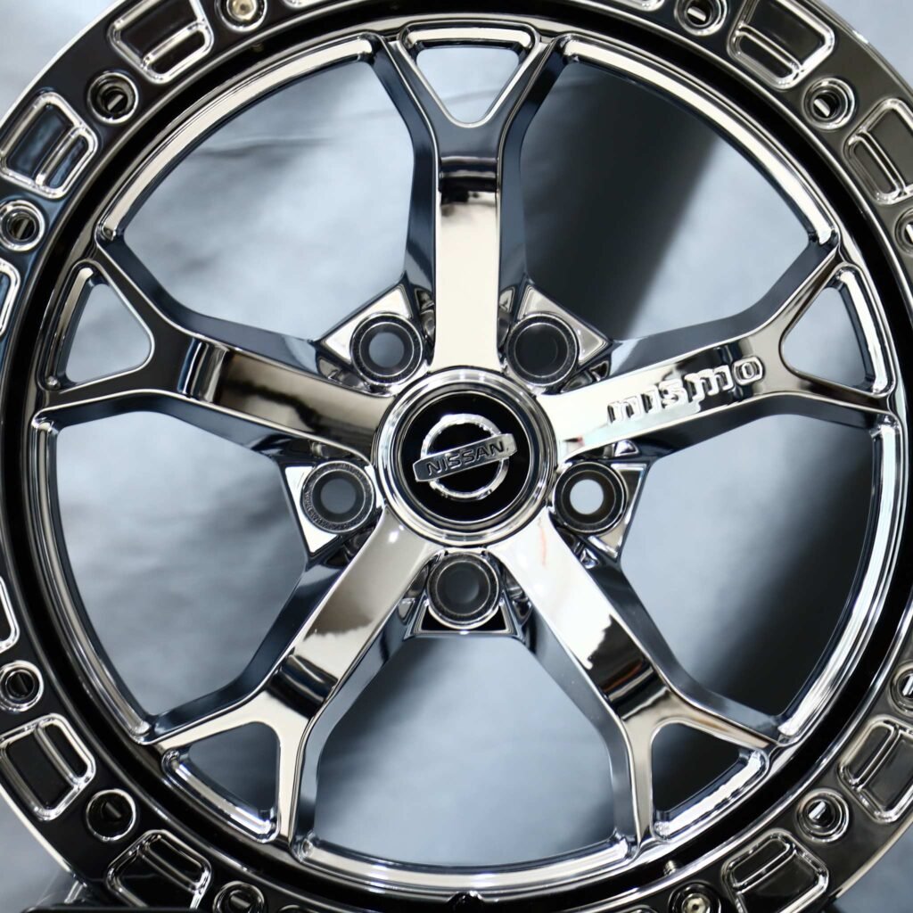 Ford Mustang S550 wheels – Nissan Nismo Chrome 5-Spoke Beadlock, lip and barrel detail