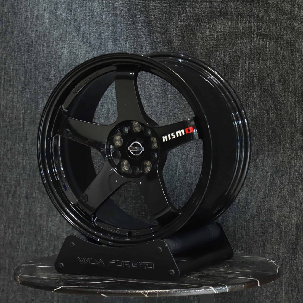 Nissan Nismo Gloss Black 5-Spoke Deep Lip Forged Wheels - Nissan GT-R / Nissan 370Z Fitment (5-Lug) view 4