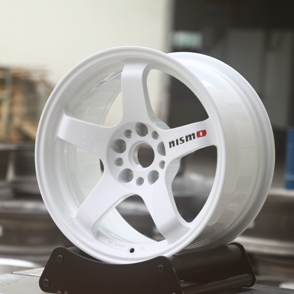 BMW M3 wheels – Nissan Nismo Gloss White 5-Spoke, angled view