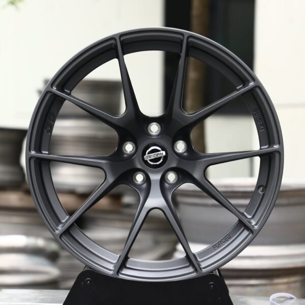 Nissan GT-R wheels – Gunmetal 5 Y-Spoke (Nissan OEM-Style), front view