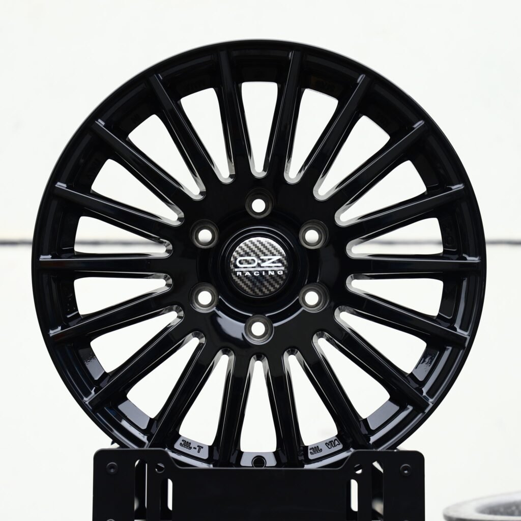 Глянцевые чёрные кованые диски для Chevrolet Silverado 1500 и Ford F-150, в стиле OZ Racing, многоспицевые — ANK-77783