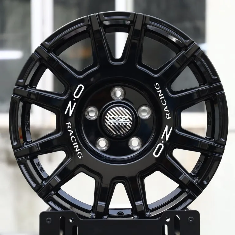 OZ Racing-Style Gloss Black Multi-Spoke Off-Road Forged Wheels – Jeep Wrangler / Land Cruiser, front view