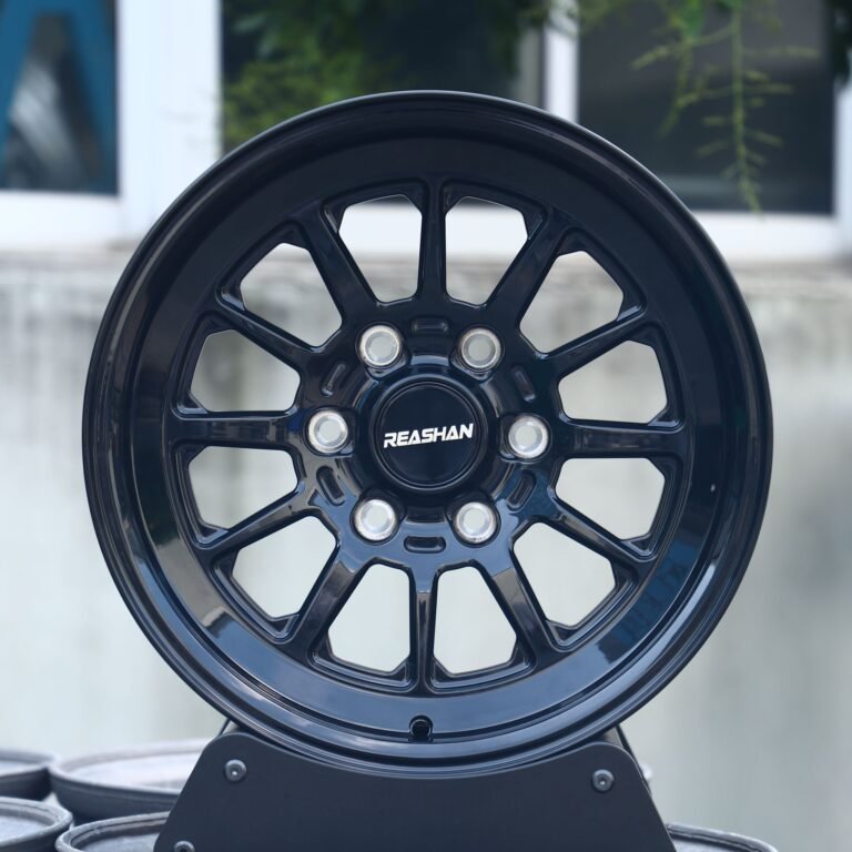 Toyota 4Runner wheels – Patsha Custom Finish Deep Lip, front view