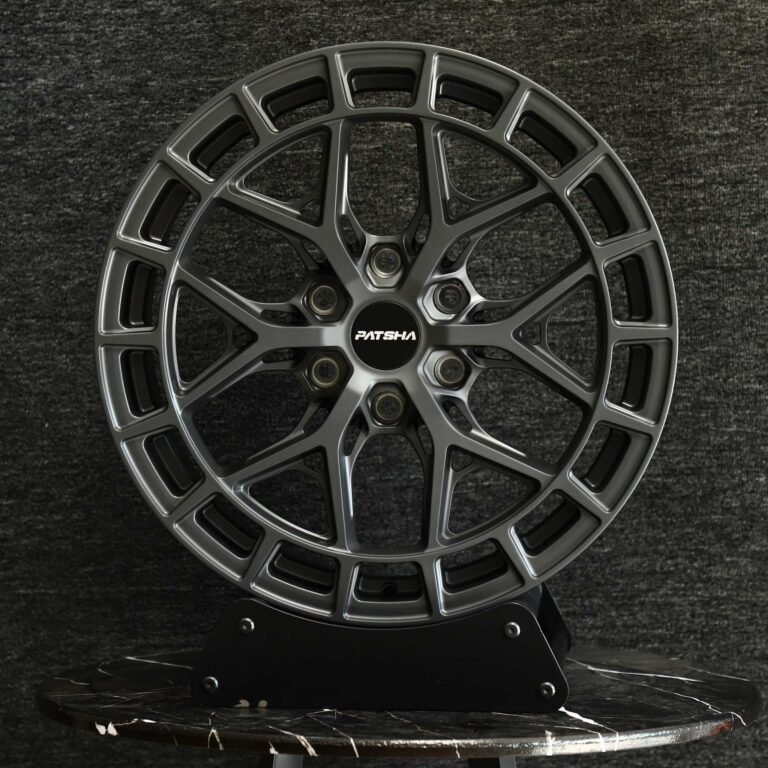 Porsche 911 wheels – Patsha Dark Gunmetal Double-Ring, front view