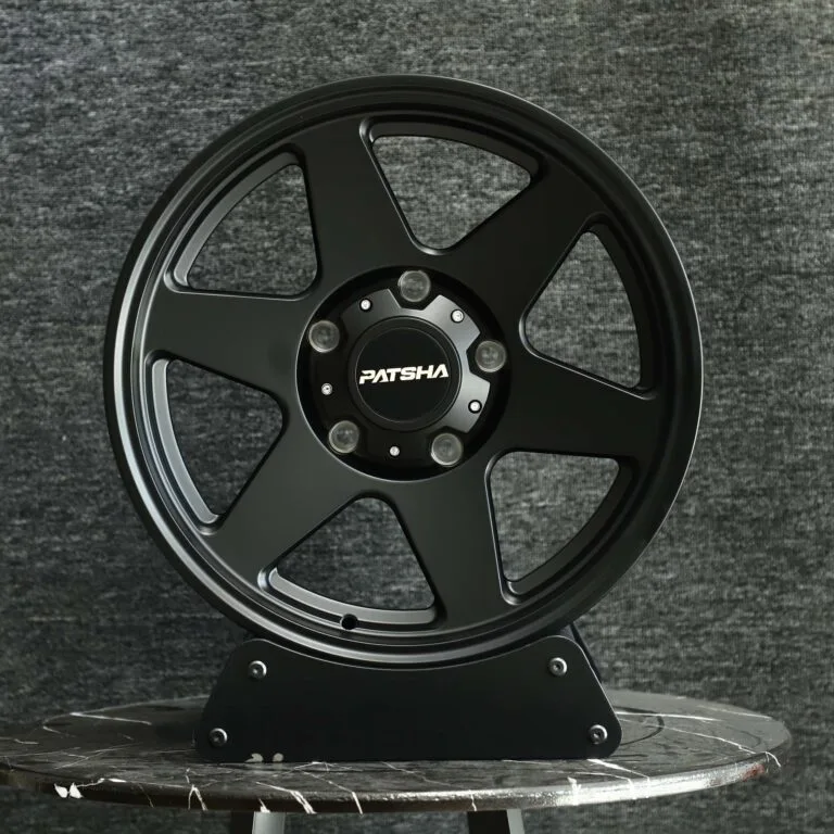 Toyota 4Runner wheels – Patsha Gloss Black 6-Spoke, front view
