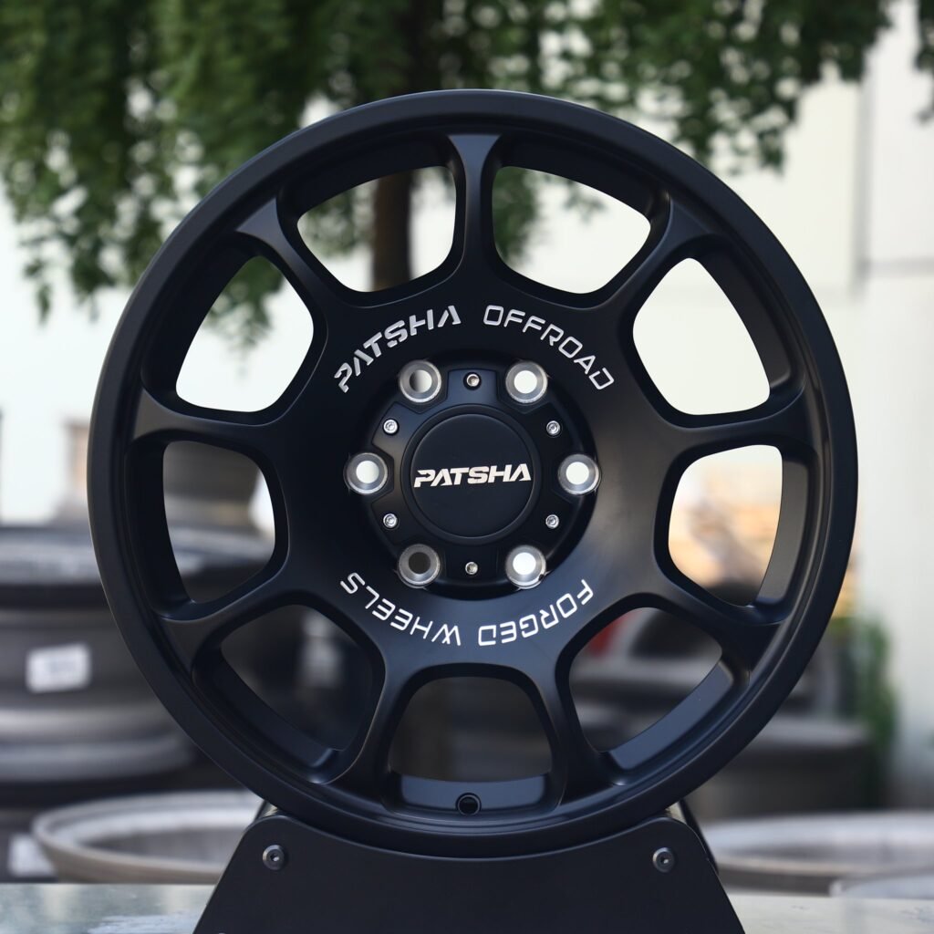 Toyota 4Runner wheels – Patsha Gloss Black Full-Face, front view