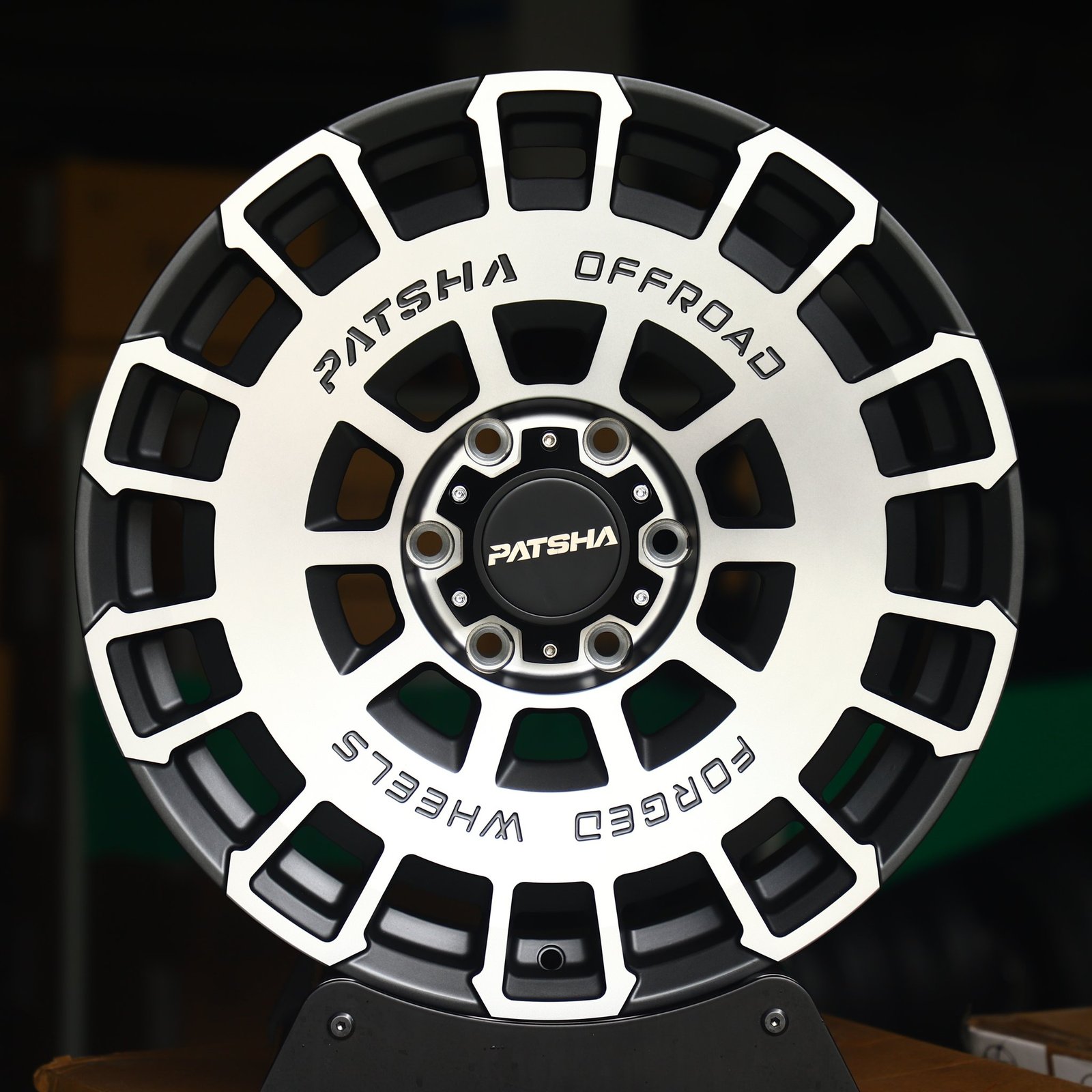 Toyota 4Runner wheels – Patsha Gray Machined Face, front view