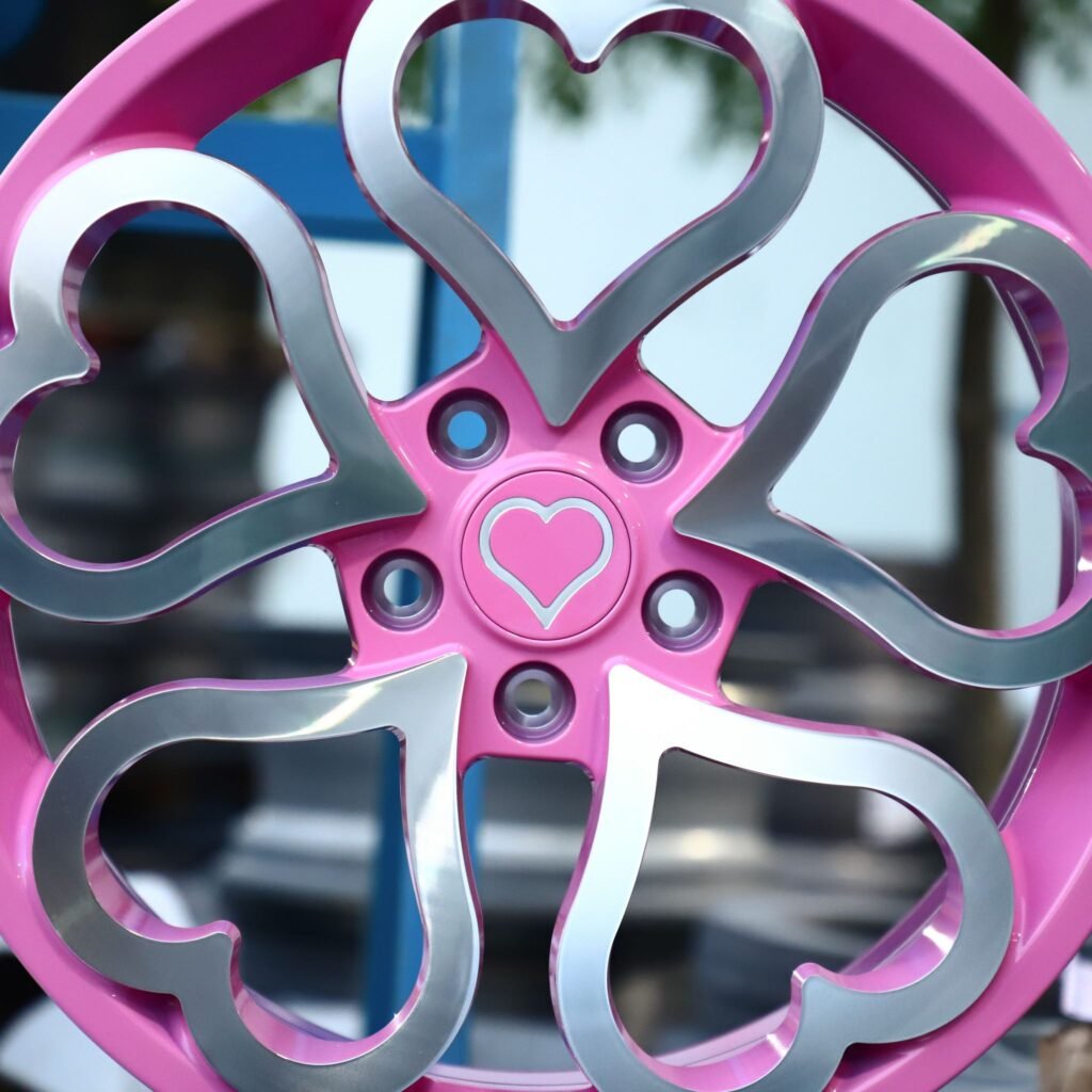 BMW M4 F82 wheels – Pink Heart Accent Heart-Spoke, lip and barrel detail