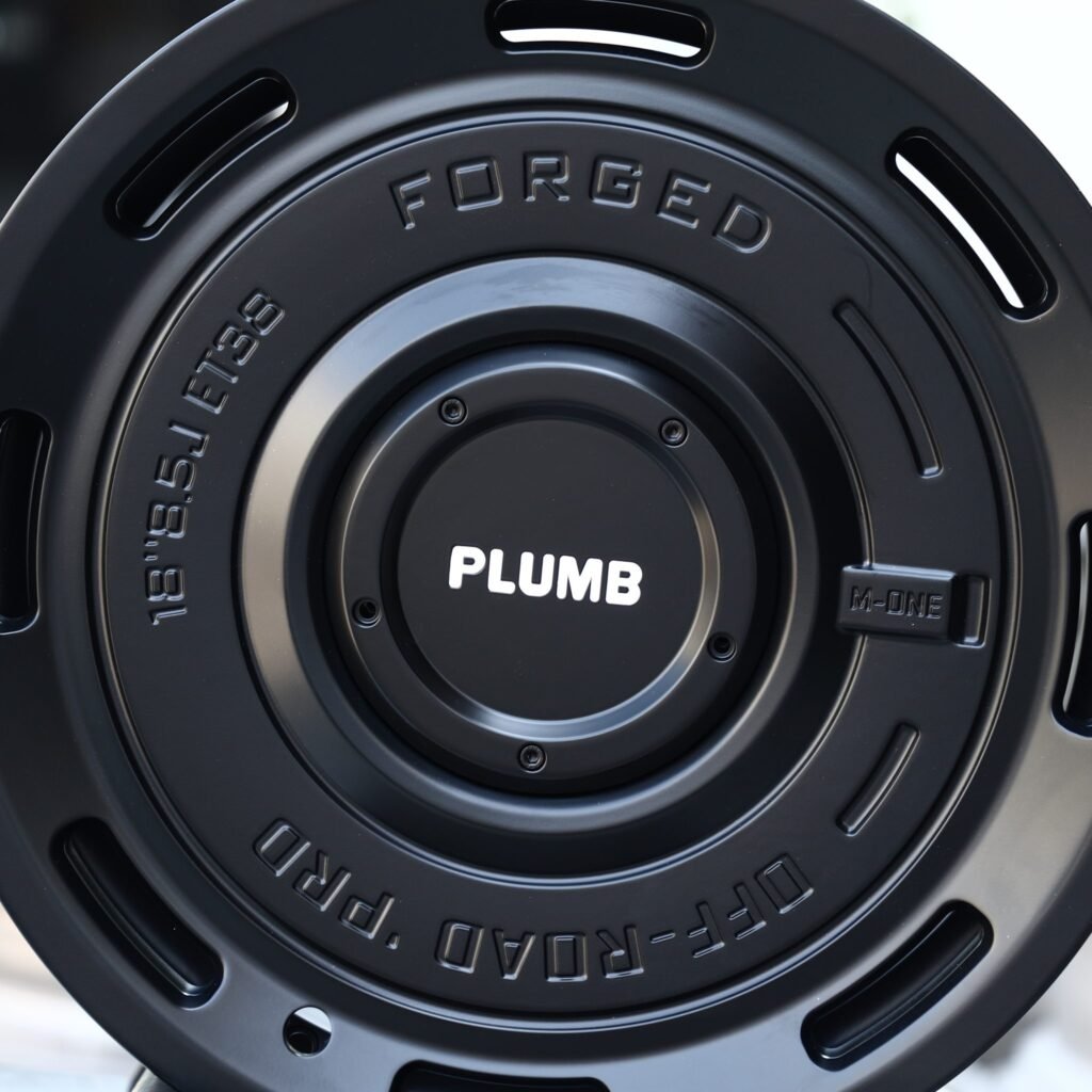 Lexus LX 570 wheels – Plumb Matte Black Full-Face, lip and barrel detail