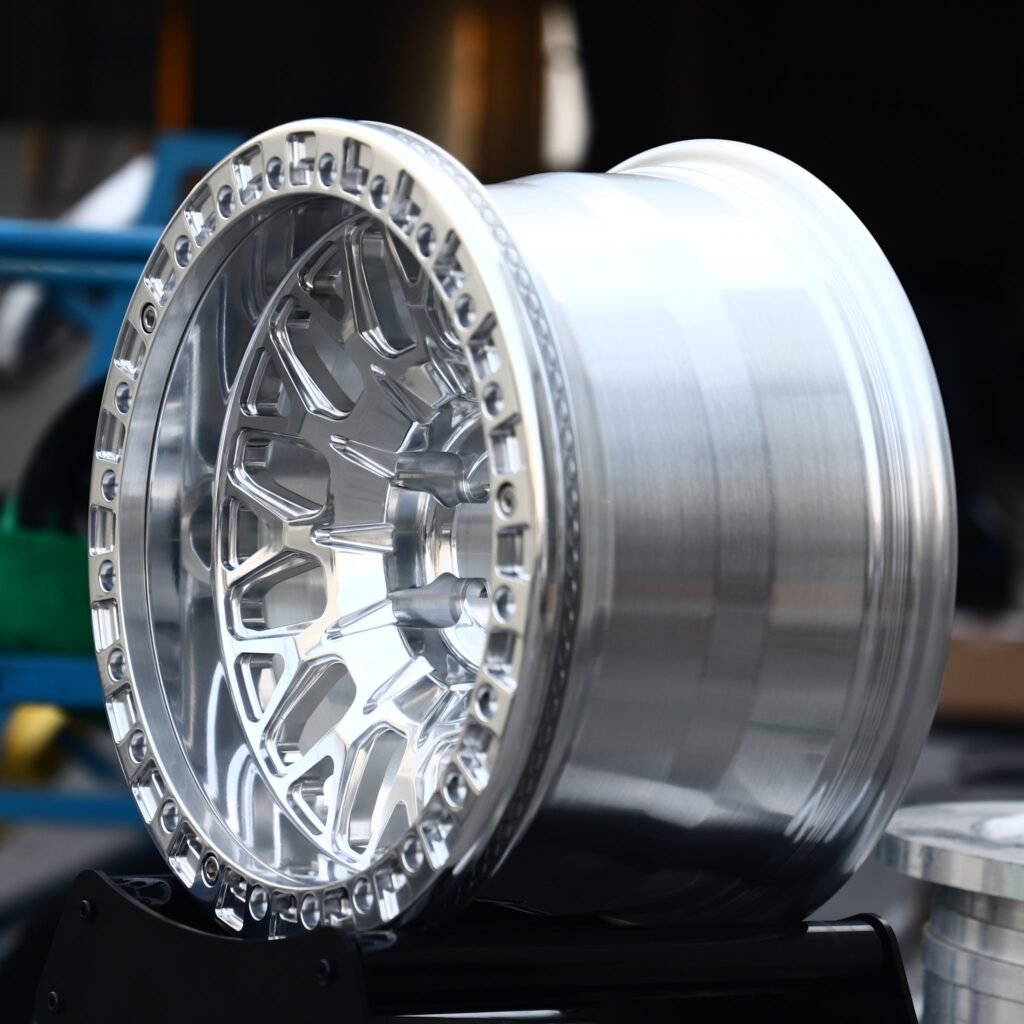 6x135 wheels – Polished Mesh, side view