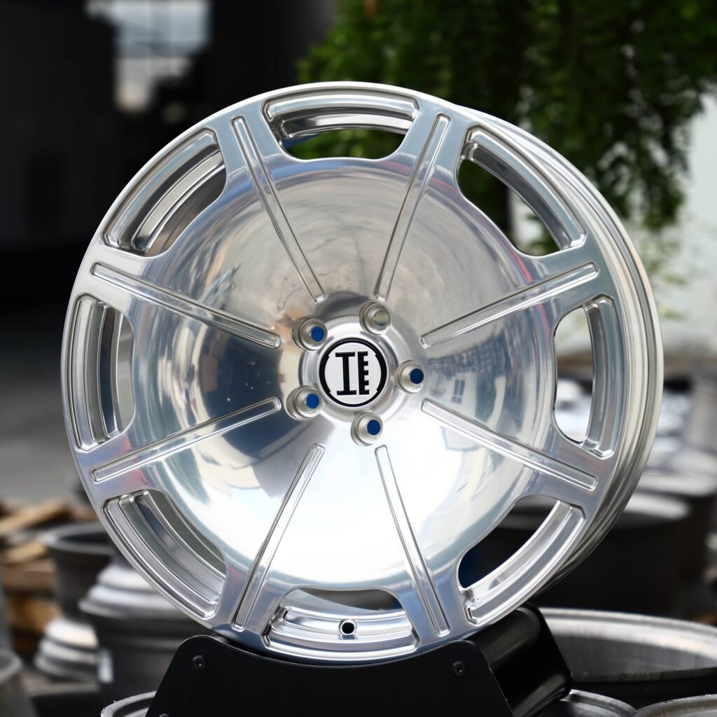 Polished Silver Full-Face Forged Wheels - Audi A6 / BMW 5 Series Fitment (5-Lug) view 2