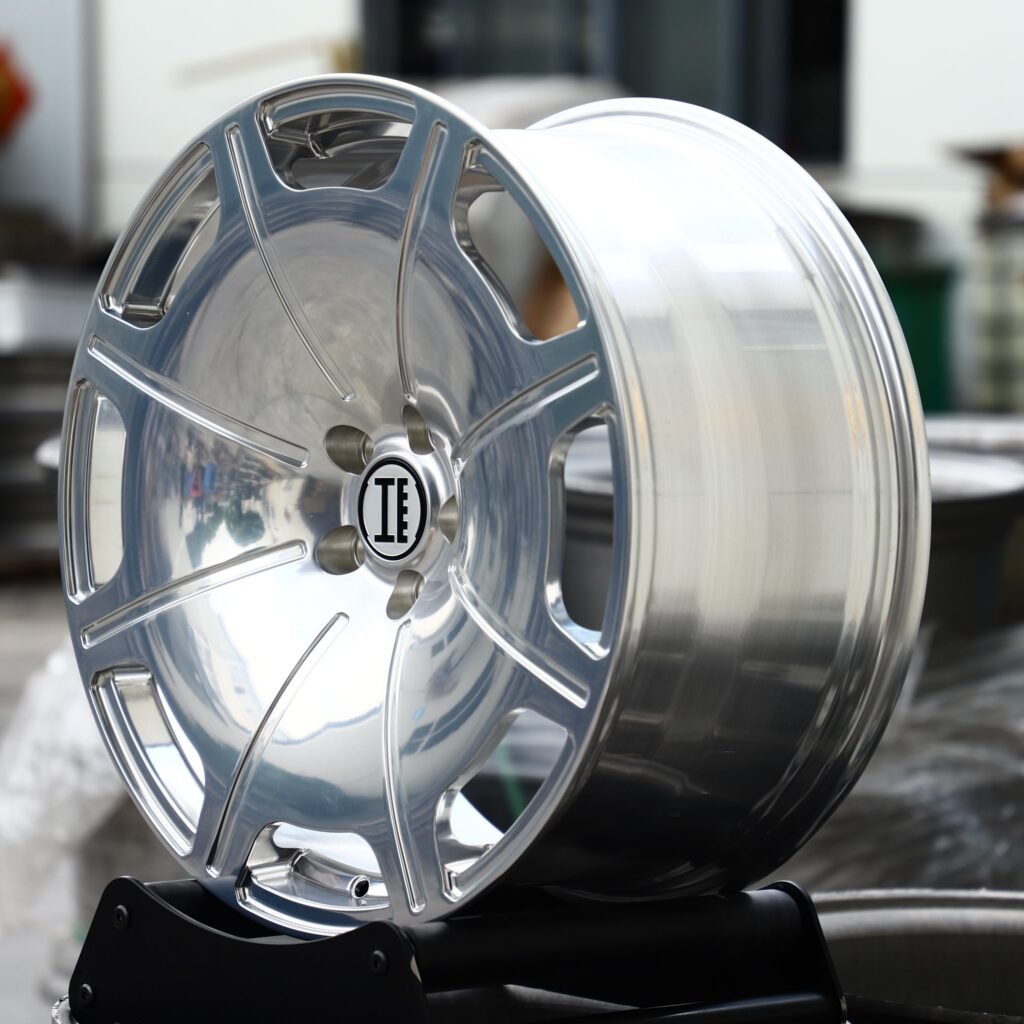 Polished Silver Full-Face Forged Wheels - Audi A6 / BMW 5 Series Fitment (5-Lug) view 4