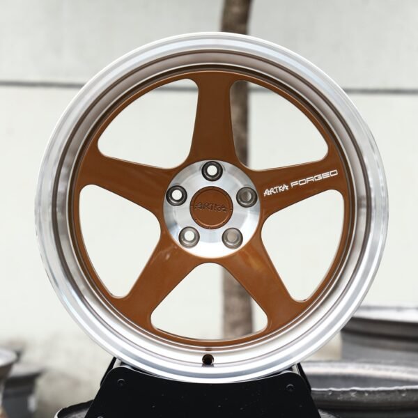 Porsche 911 wheels – Bronze 5-Spoke Polished Deep Lip, front view