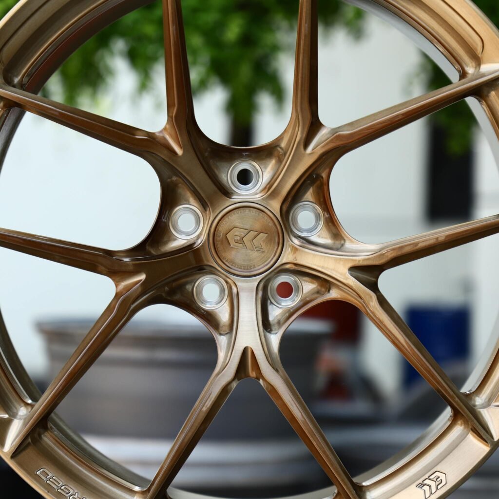 BMW M4 F82 wheels – Bronze 5 Y-Spoke, lip and barrel detail