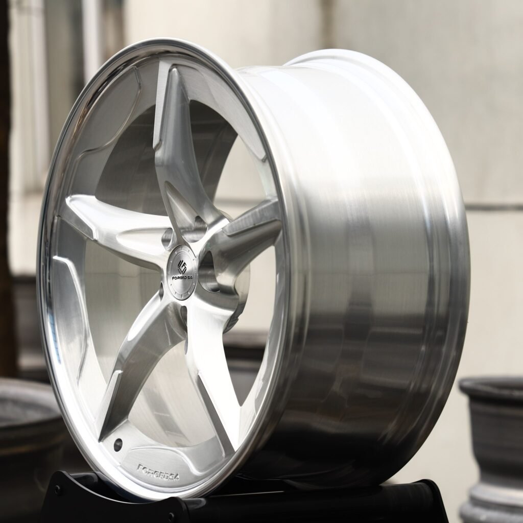 BMW M4 F82 wheels – Brushed Silver Twisted 5-Spoke, lip and barrel detail