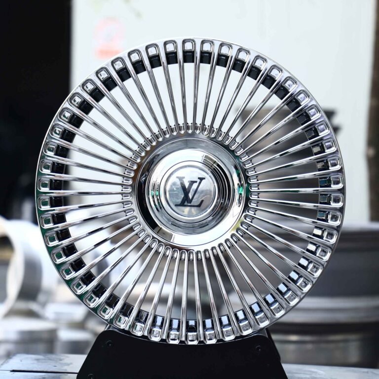 Porsche 911 wheels – Chrome Turbine Multi-Spoke, front view
