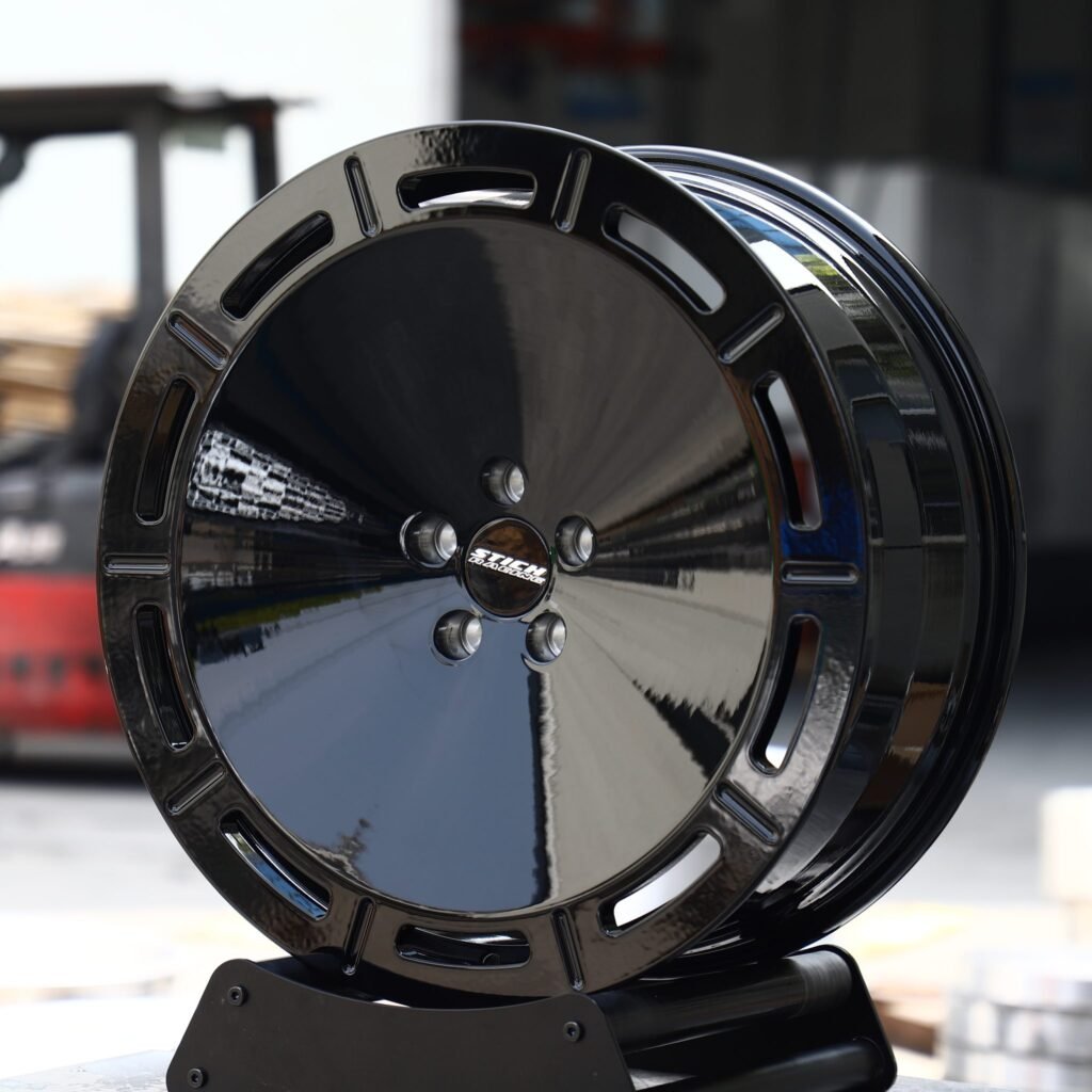 BMW M3 wheels – Gloss Black Full-Face, angled view