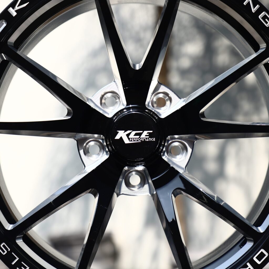 5x130 wheels – Gloss Black Machined 10-Spoke Concave, side view