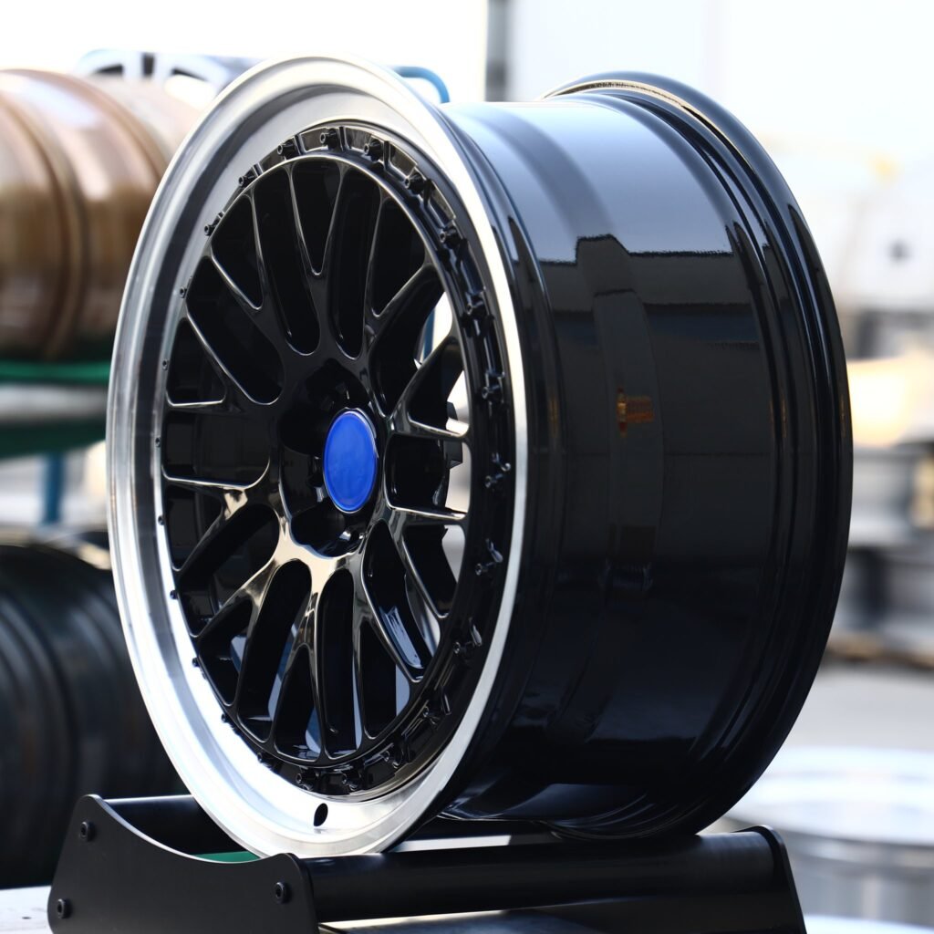 5x130 wheels – Gloss Black Mesh Polished Lip, side view