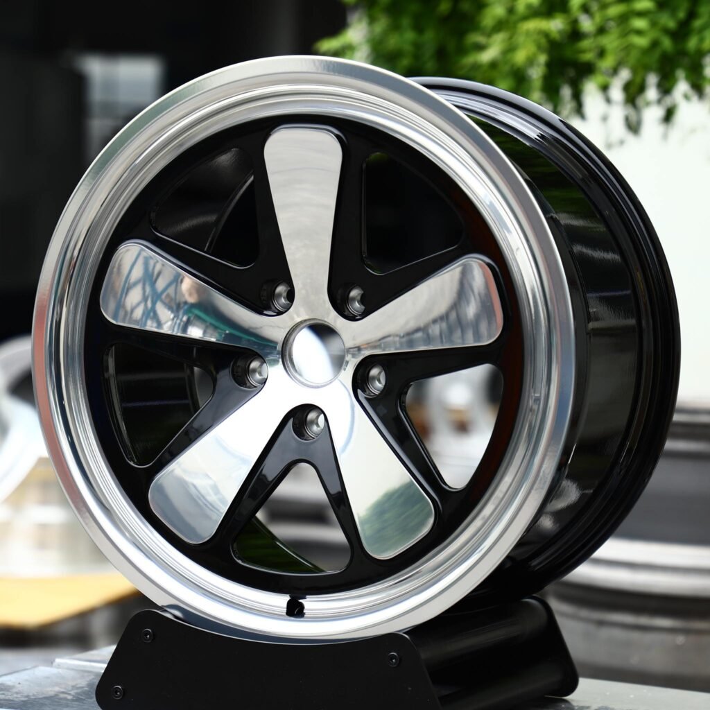 BMW M3 wheels – Gloss Black / Polished Classic 5-Spoke, angled view