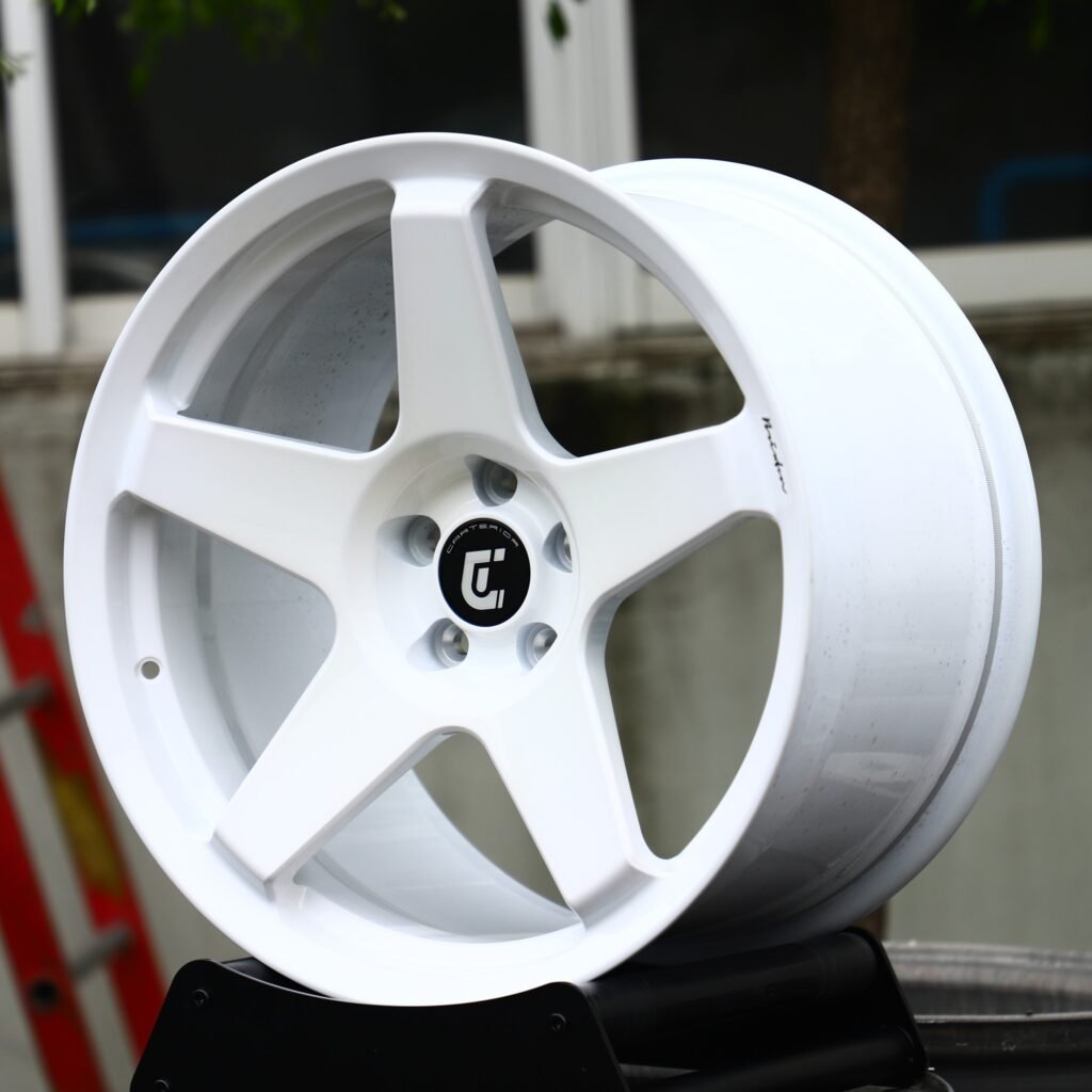 BMW M3 wheels – Gloss White 5-Spoke, angled view