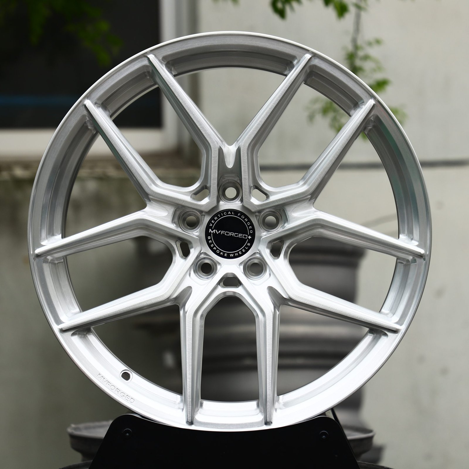 Porsche 911 wheels – Hyper Silver 5 Y-Spoke, front view