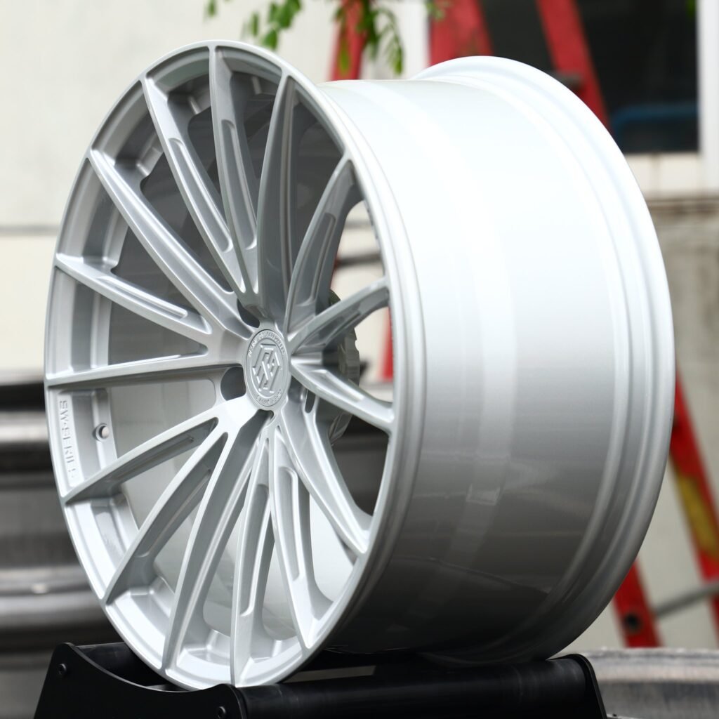 5x130 wheels – Hyper Silver Multi-Spoke, side view