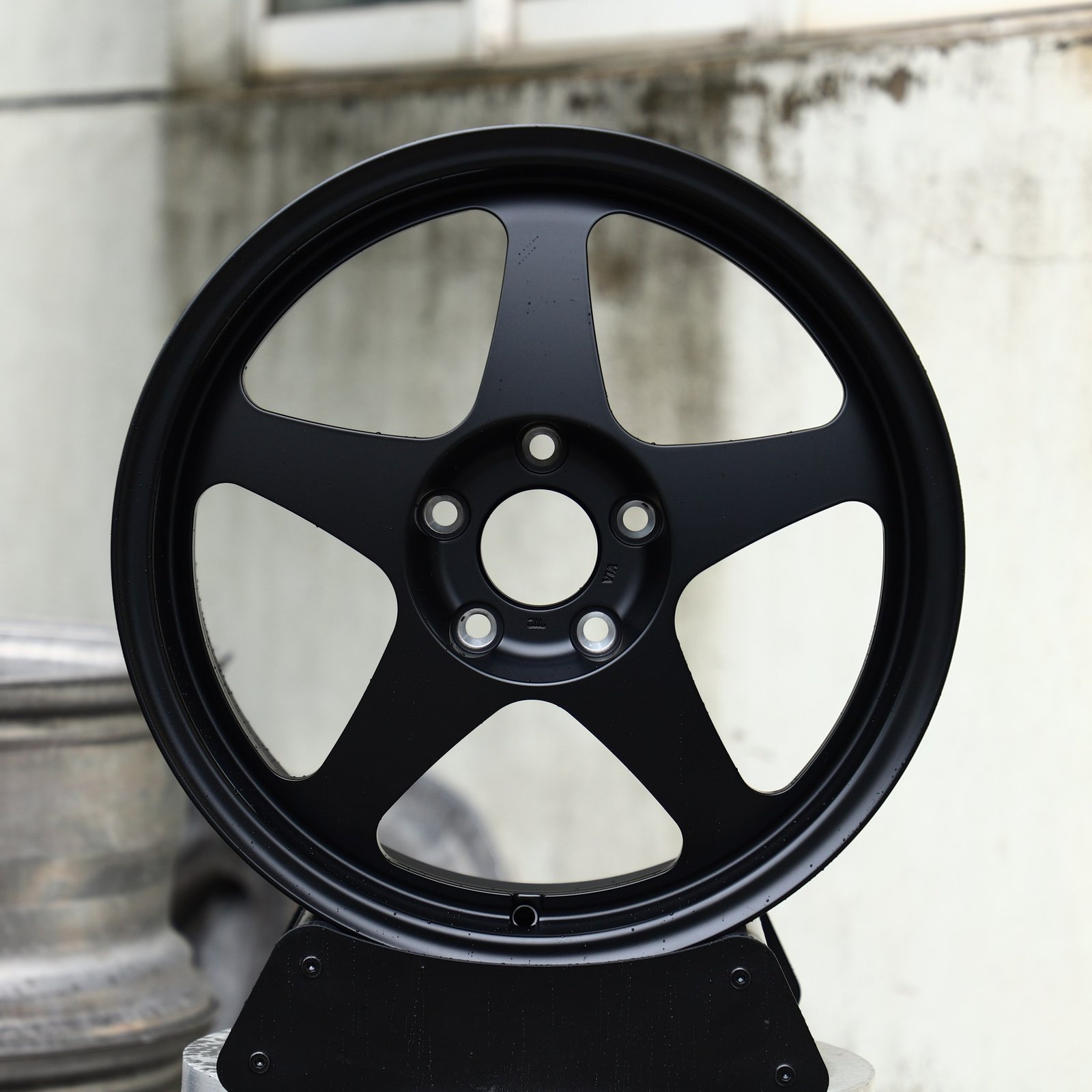 Porsche 911 wheels – Matte Black 5-Spoke, front view
