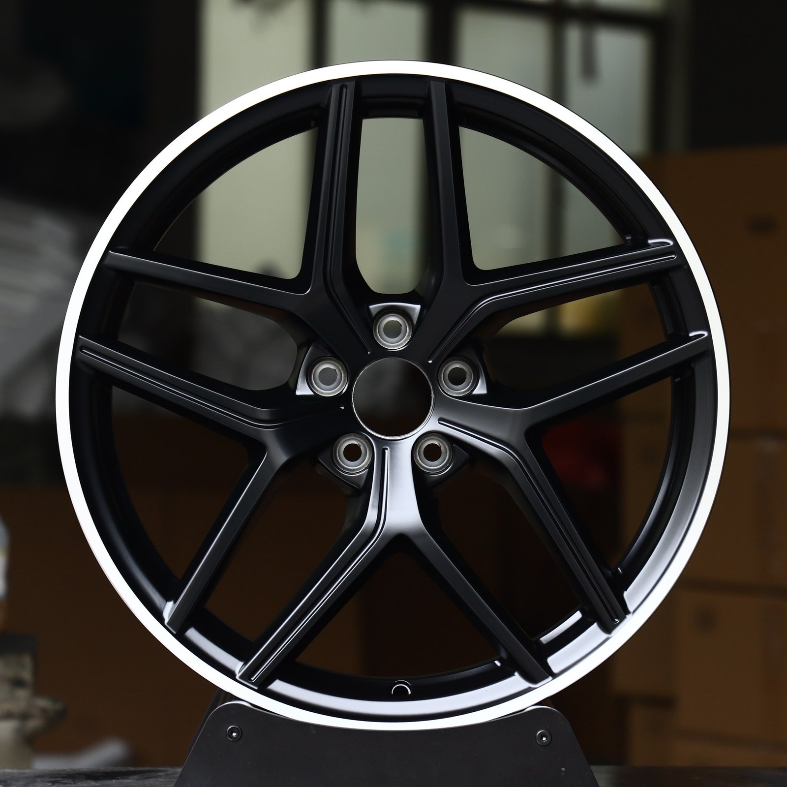 Porsche 911 wheels – Matte Black 5 Y-Spoke Machined Lip, front view